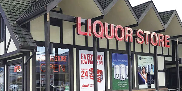 Liquor Store LED Sign in daytime